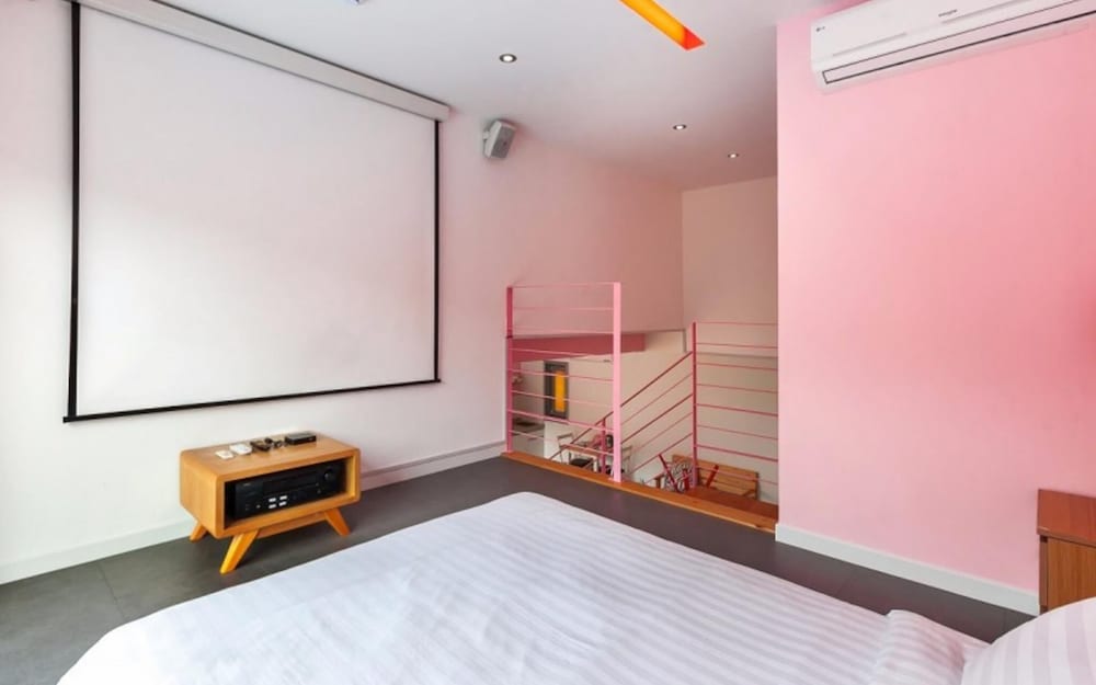 Room (VILLAGE-P(Unshared House))