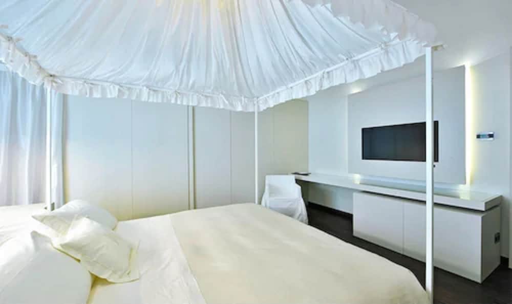 Deluxe Double Room - Photo 2