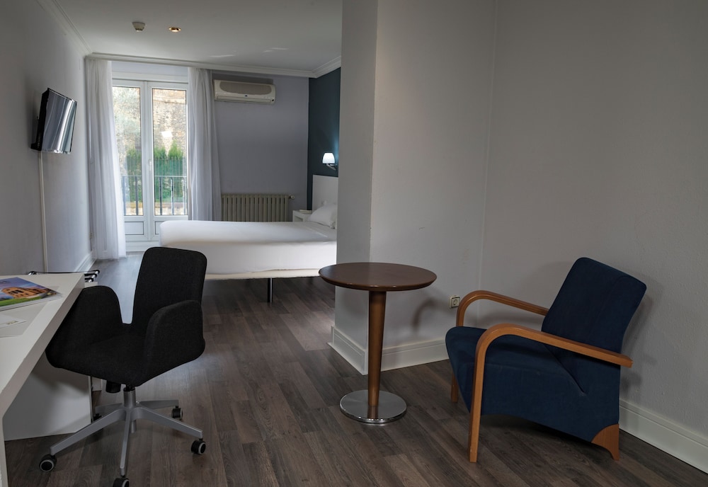 Standard Room - Photo 6