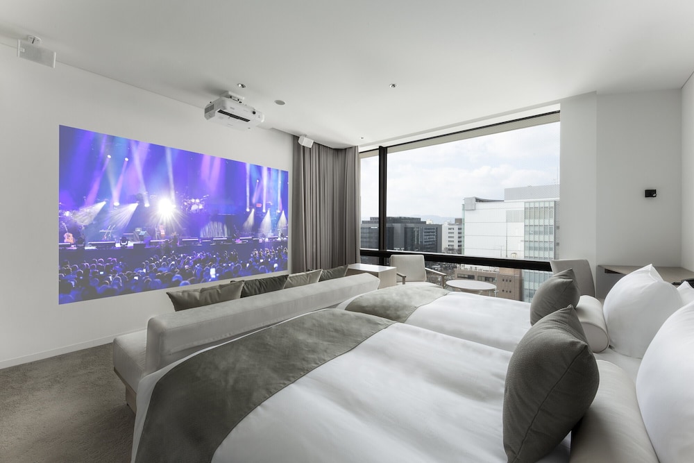 Premier Room With A Projector, Non Smoking - Photo 1