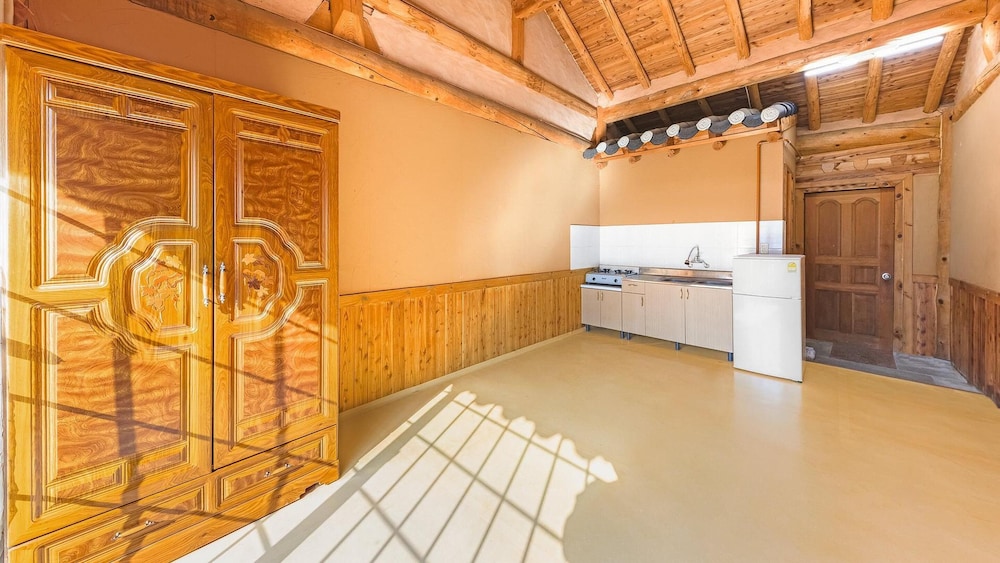 Basic Room, 1 Bedroom (4ho) - Photo 3