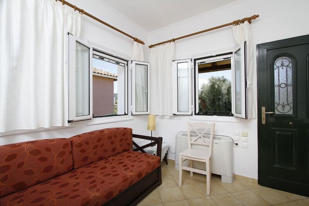Apartment, 1 Bedroom, Balcony photo 3