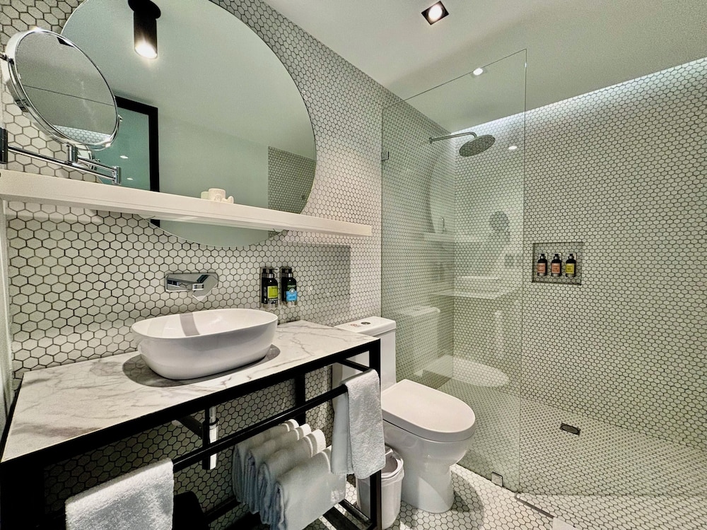 Executive Apartment, 2 Bedrooms - Photo 11