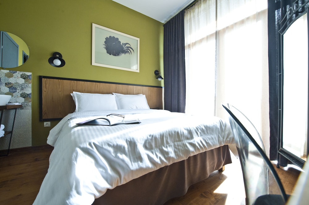 Double Room, 1 Queen Bed photo 2