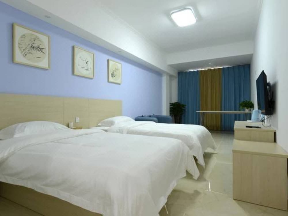 Business Twin Room photo 1