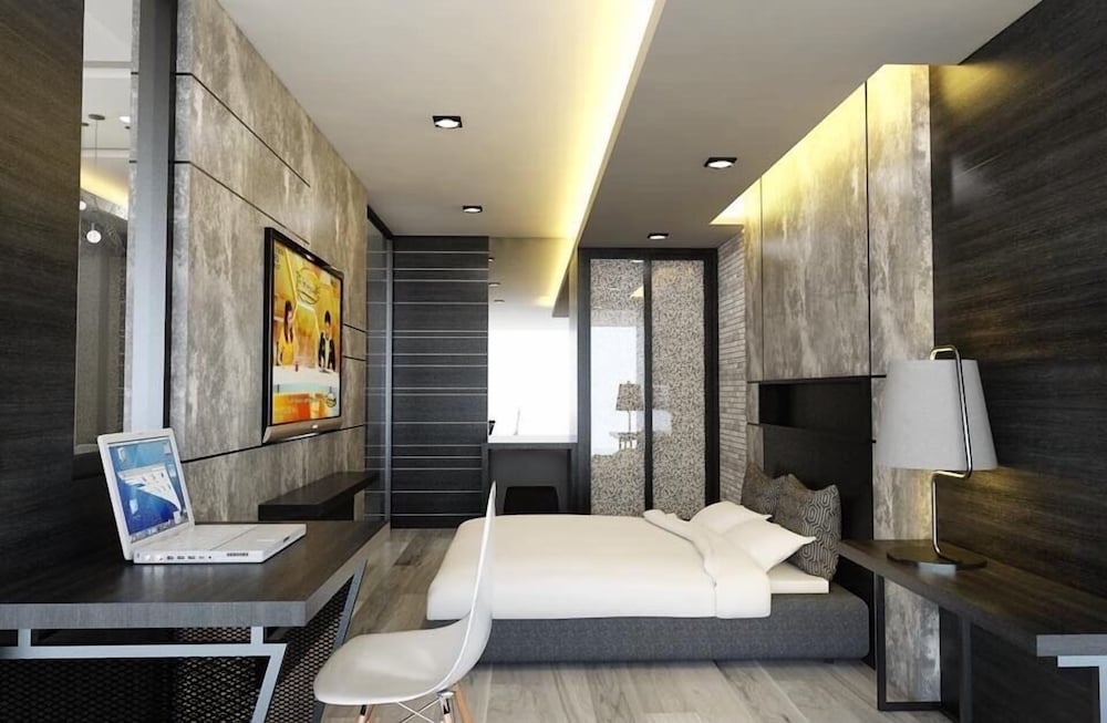 Studio Suite photo 2