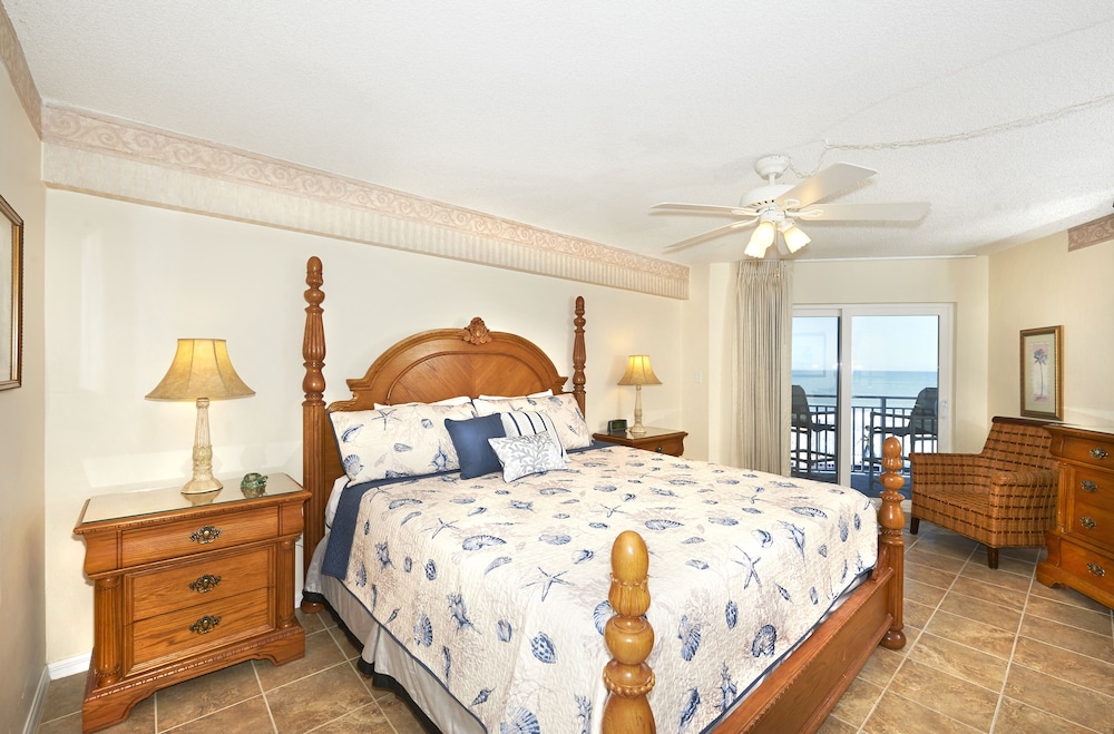 Premium Condo, 2 Bedrooms, Oceanfront photo 1