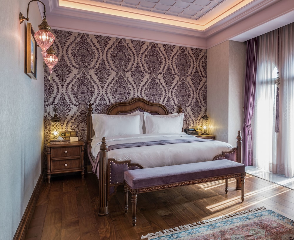 Deluxe French Sea View