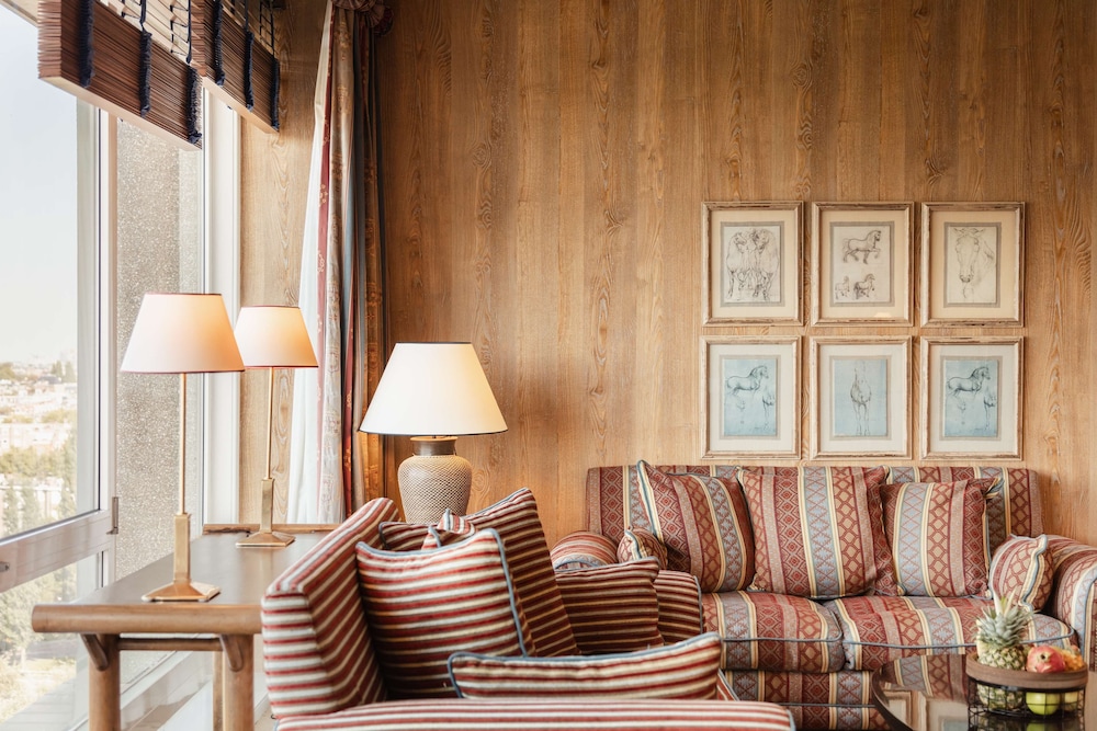 Mercurius One Bedroom Suite photo 3