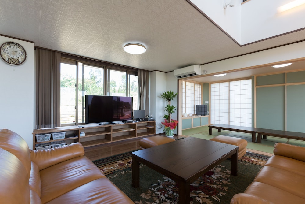 Private Vacation Home - Photo 1
