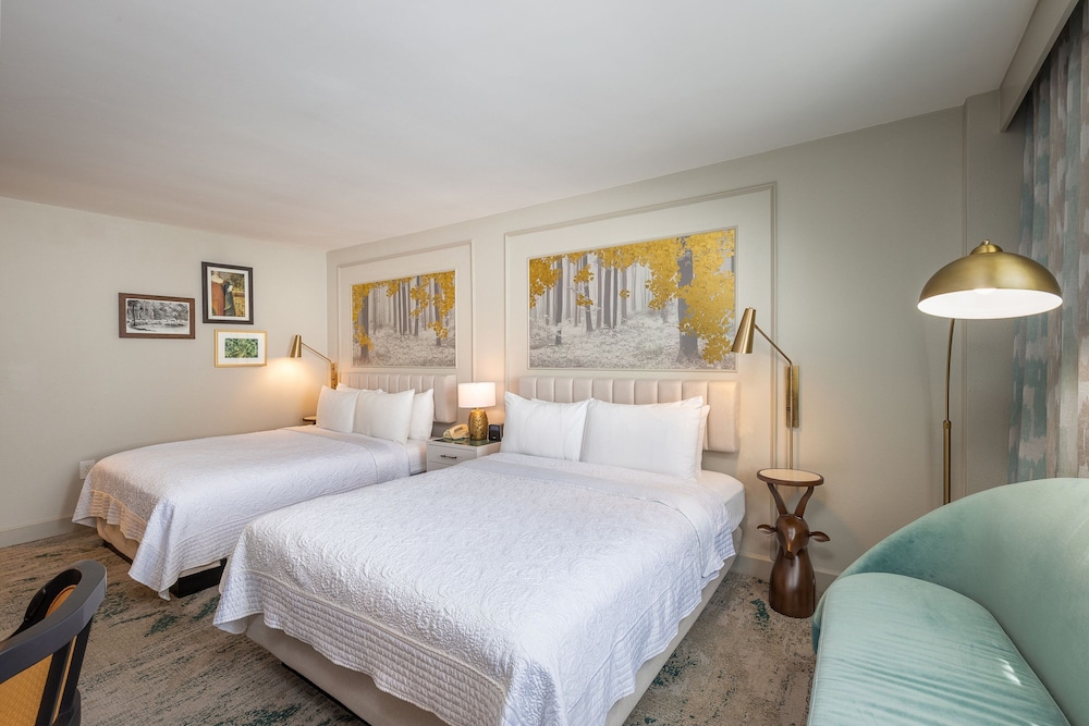 Room, 2 Queen Beds