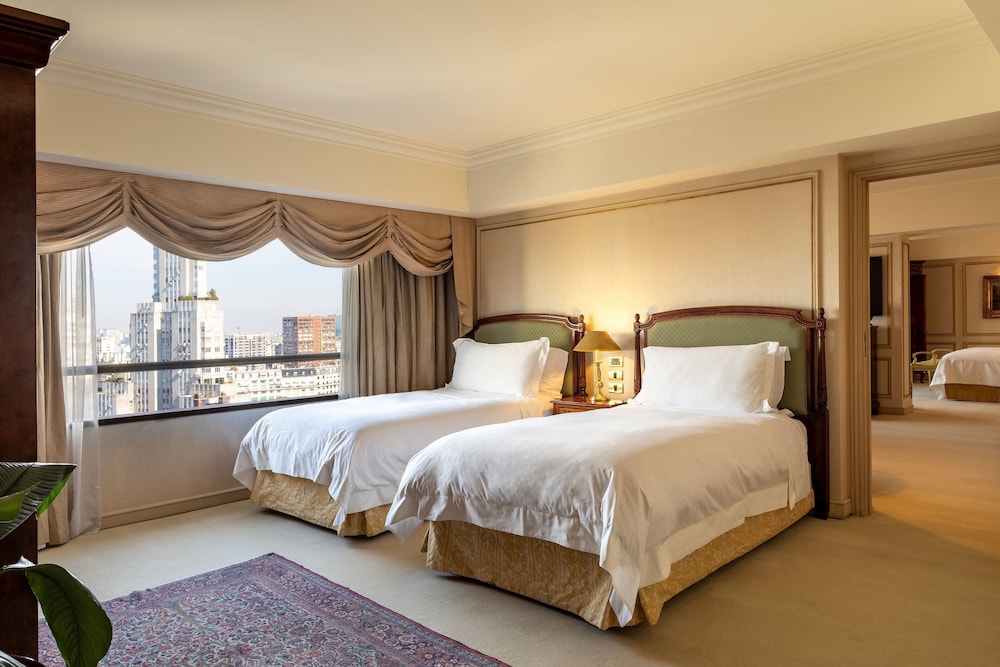 Presidential Suite, 3 Bedrooms, City View thumbnail 5