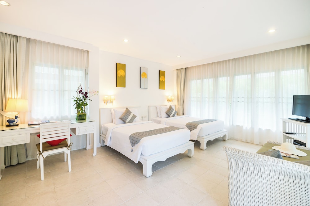 Garden Veranda, 2 Twin Beds photo 3