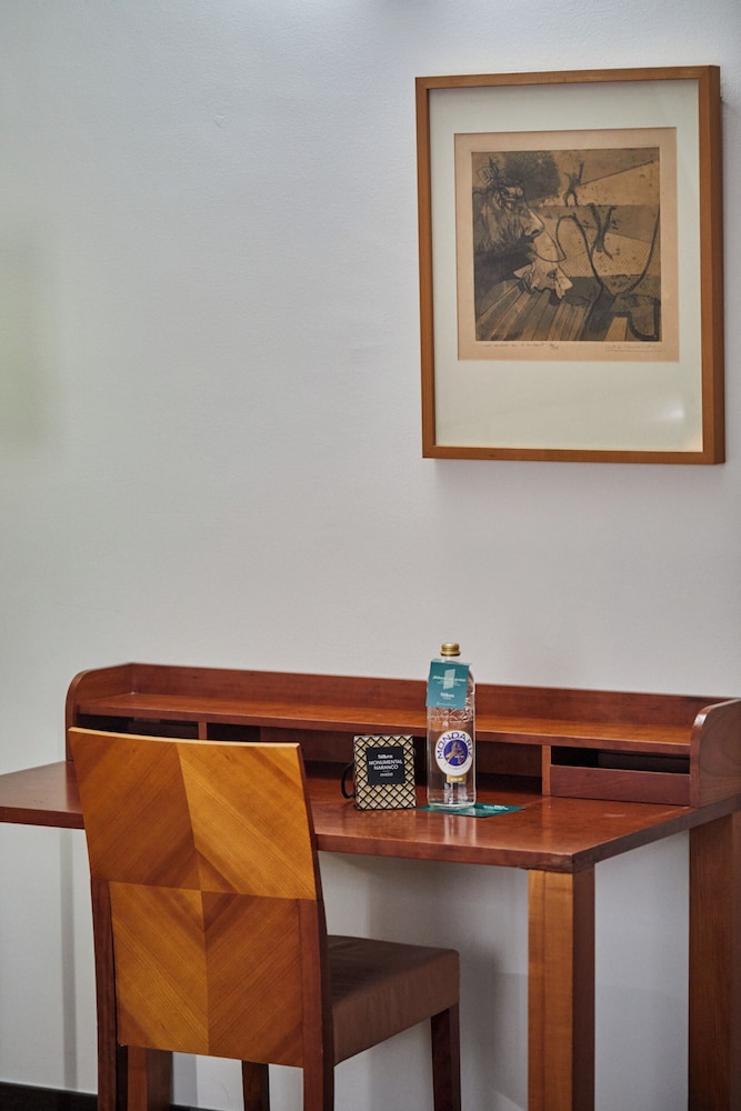Junior Suite, Balcony (1 Adult) - Photo 9