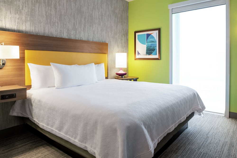 Studio Suite, 1 King Bed, Non Smoking - Photo 1