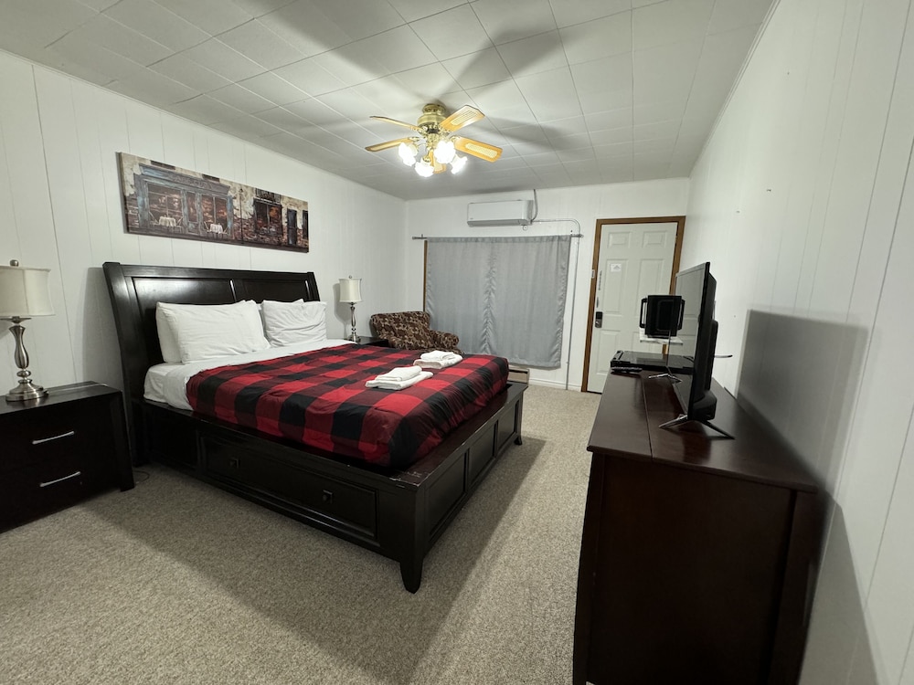 Resort, Lakefront Room, Pool, Hottub, Sauna, #7 photo 2