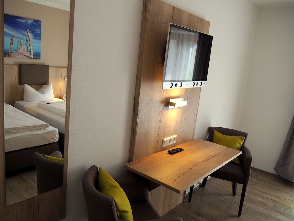 Double Room, Non Smoking photo 3