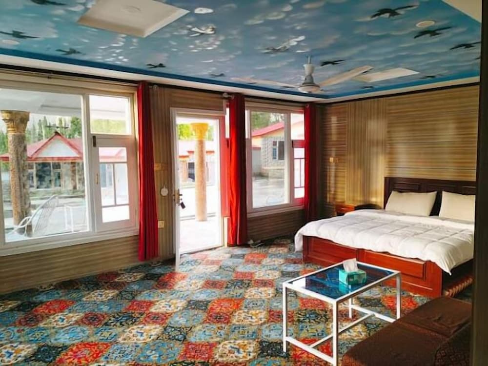 Deluxe Double Room photo 2