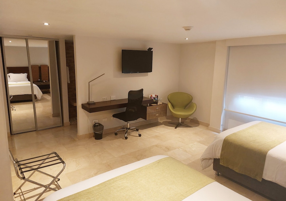 Superior Room, 2 Double Beds photo 2