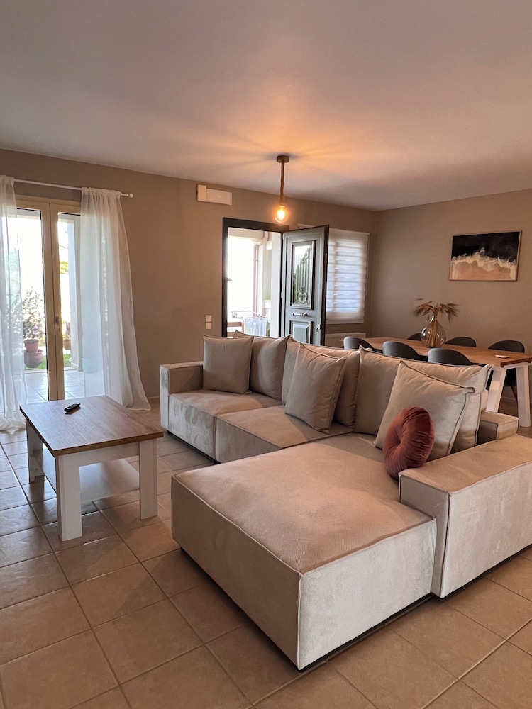 Standard Apartment, 2 Bedrooms, Courtyard View