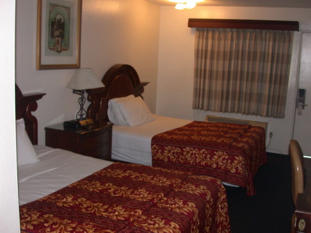 Standard Double Room, 2 Double Beds photo 2
