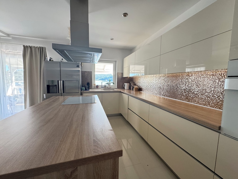 Apartment, Sea View