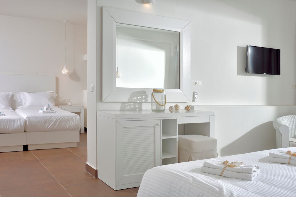 Quadruple Room, 2 Bedrooms photo 2