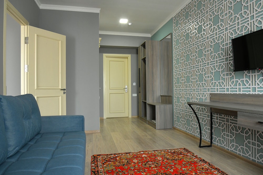 Deluxe Double Room - Photo 8