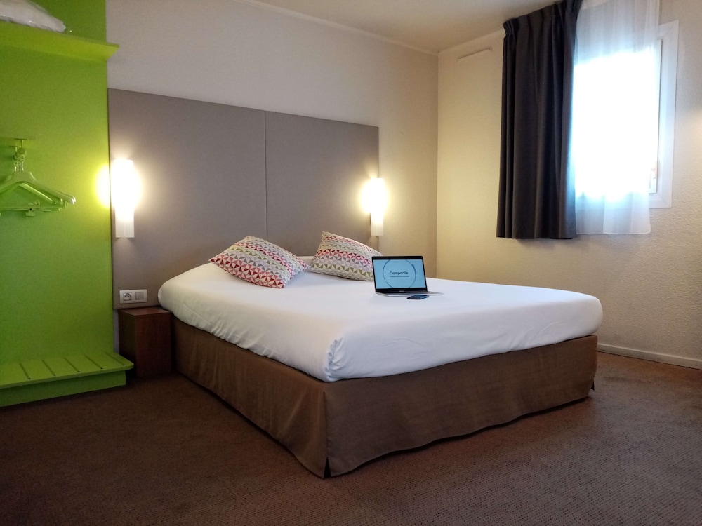 Room, Multiple Beds (Next Generation)
