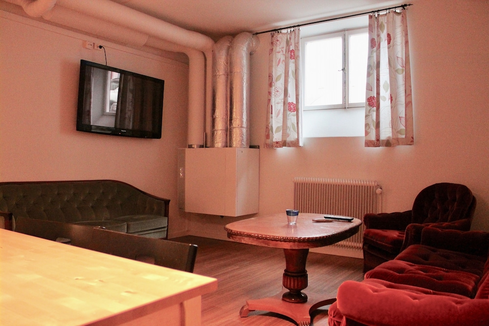 Economy Quadruple Room photo 2