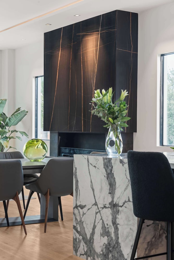 Lux Penthouse 4-story Stunner Rooftop Views, Billede 48