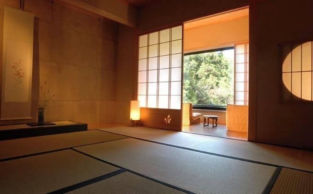 Large Room with Open-Air Hot Spring Bath, 68m2 (Sawarabi) Non smoking photo 3