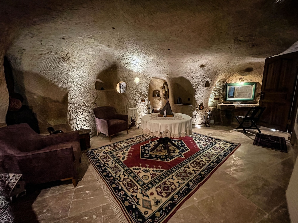 Cave Suite Oda photo 1