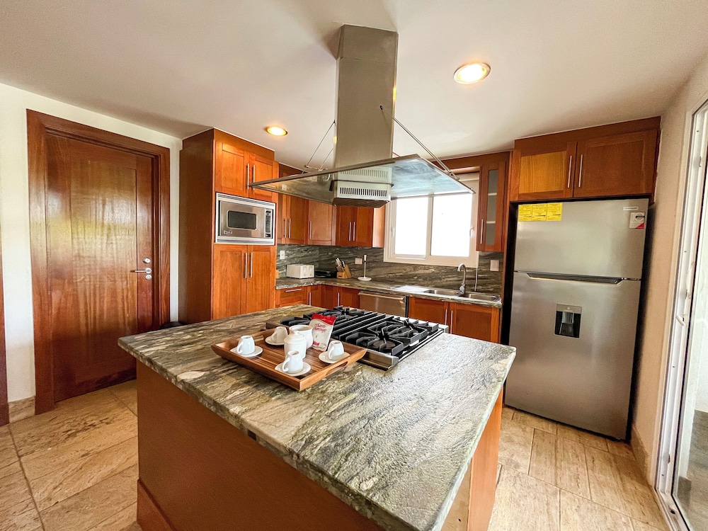 Deluxe Apartment, 2 Bedrooms, Balcony - Photo 32