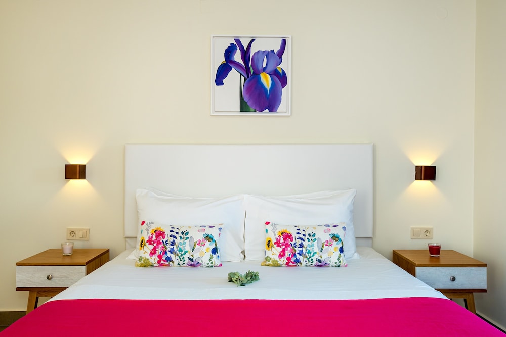 Standard Double or Twin Room - Photo 3