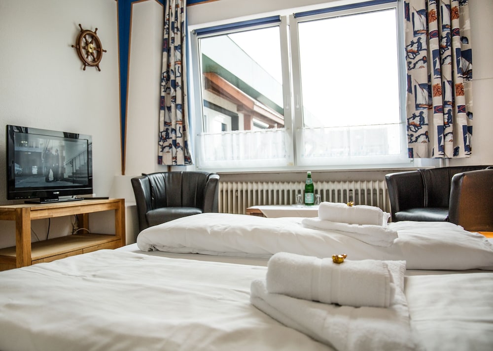 Double Room - Photo 8