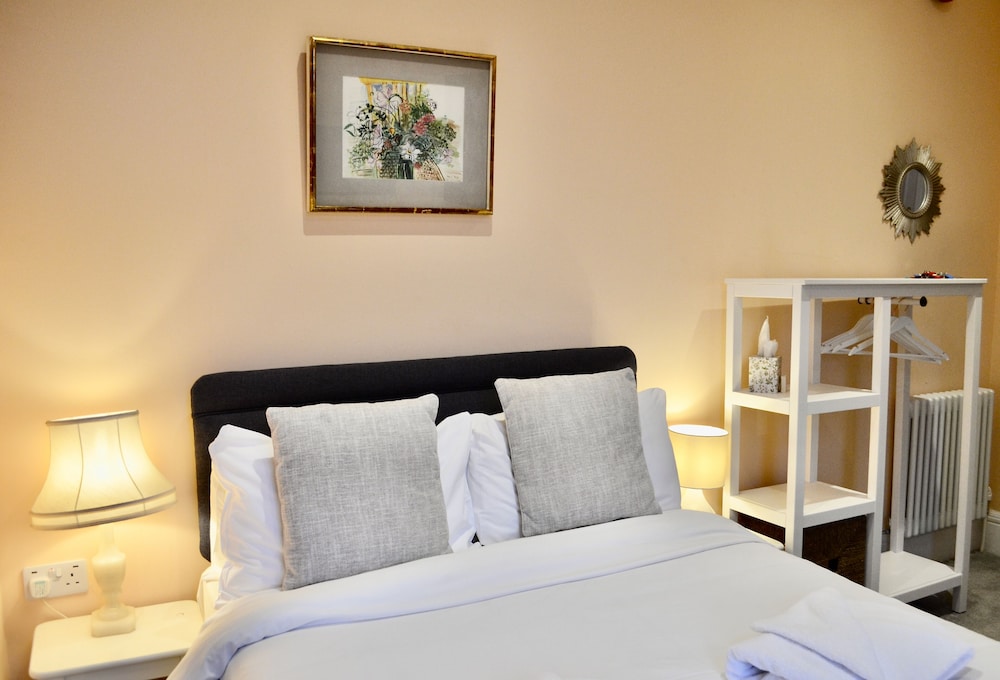 Economy Double Room photo 3