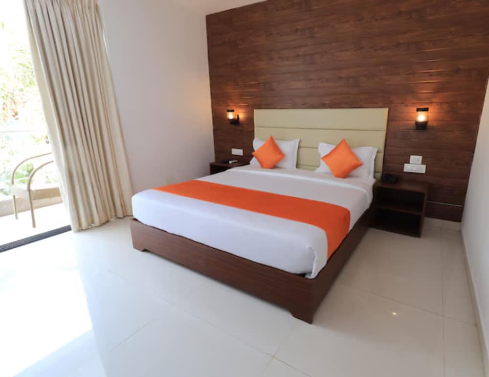 Premium Double Room, Pool View photo 3