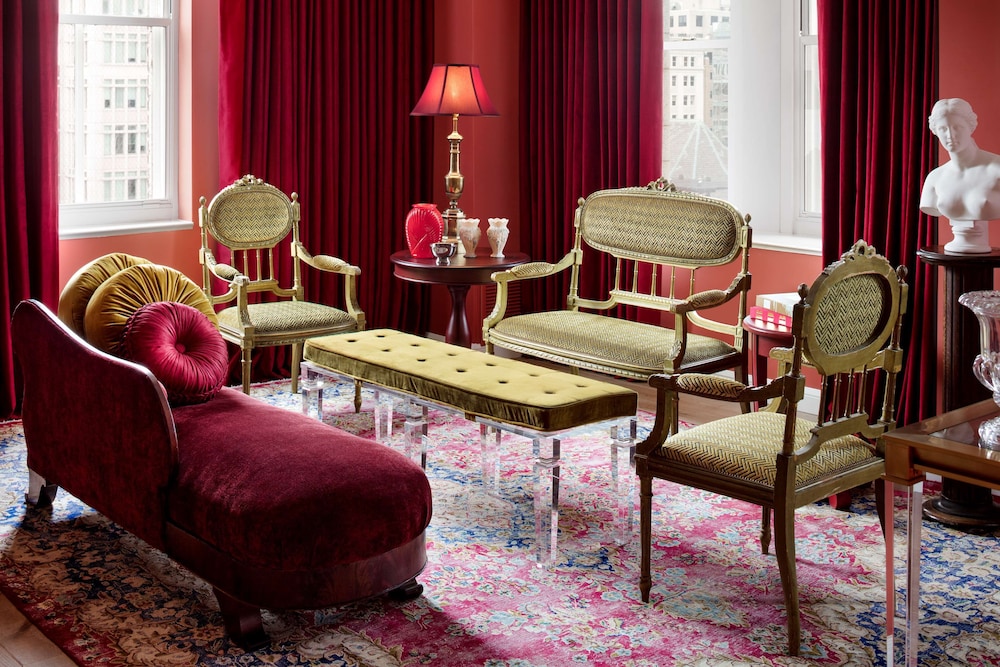 Suite (First Lady Angelica Van Buren) - Photo 1