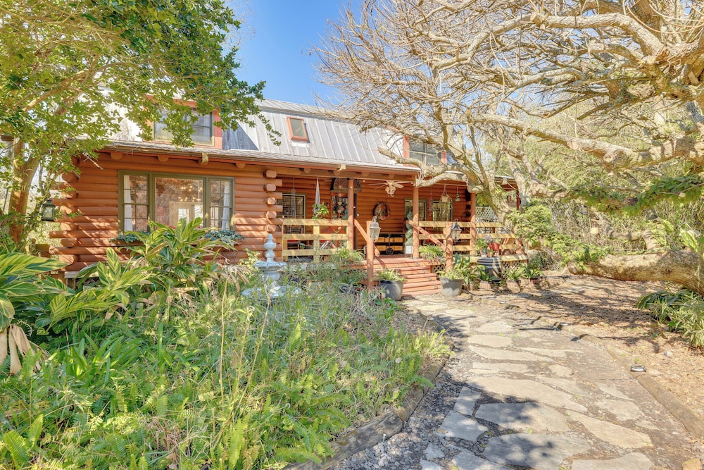 House (4 Bedrooms) photo 2