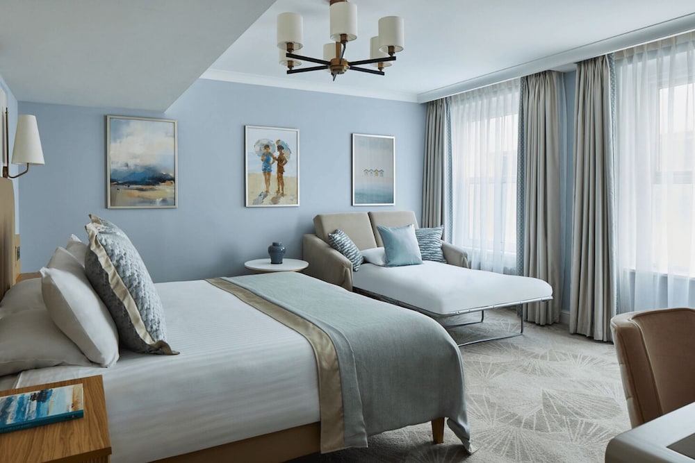 Superior Family Room