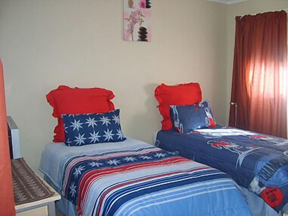 Lux Standard photo 1