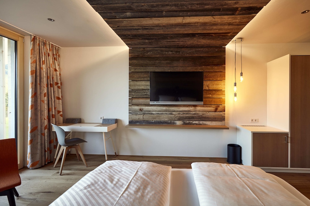 Superior Double Room, Balcony (Bergnäägele) - Photo 1