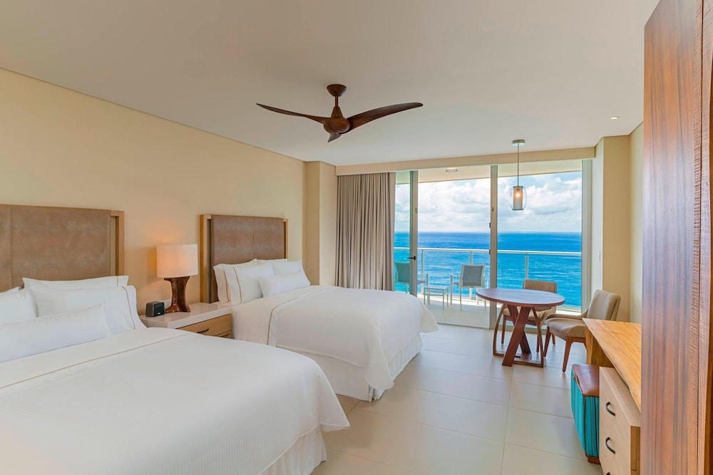 Classic Room, 2 Queen Beds, Balcony