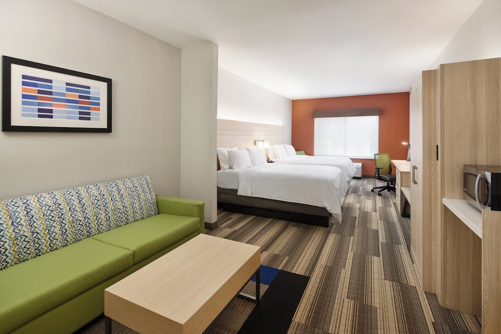 Suite, 2 Double Beds, Accessible (Addnl Living Area, Comm Access) - Photo 3