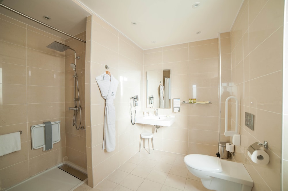 Standard Double Room, City View - Photo 4