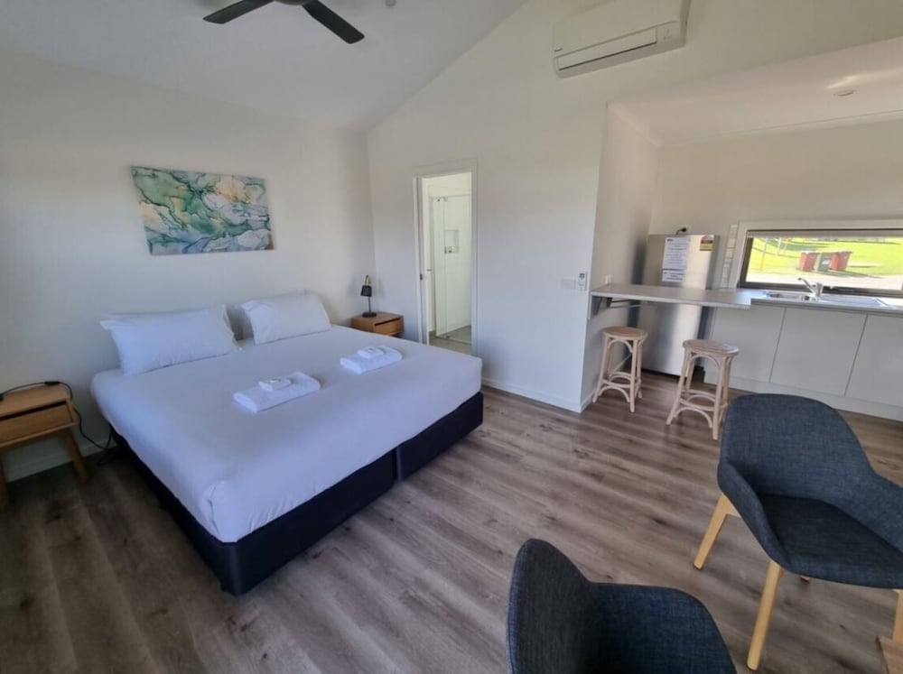 Comfort Cabin, Balcony, River View photo 1