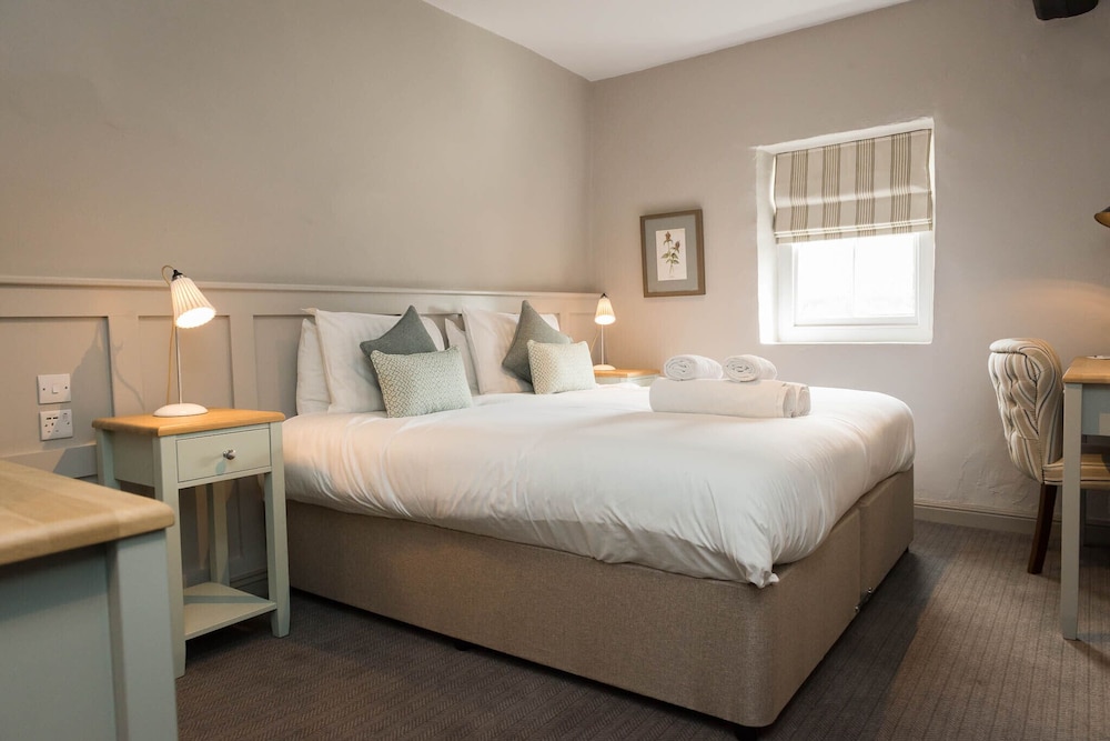Standard Double or Twin Room (The Horse & Farrier) - Photo 3