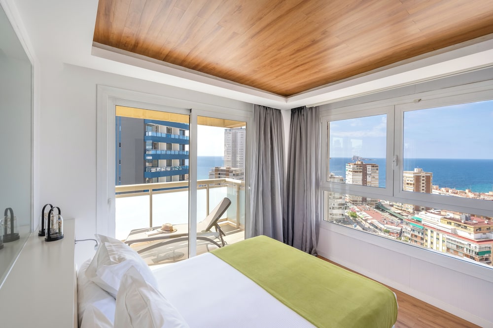 Junior Suite, 1 Queen Bed, Terrace, Sea View