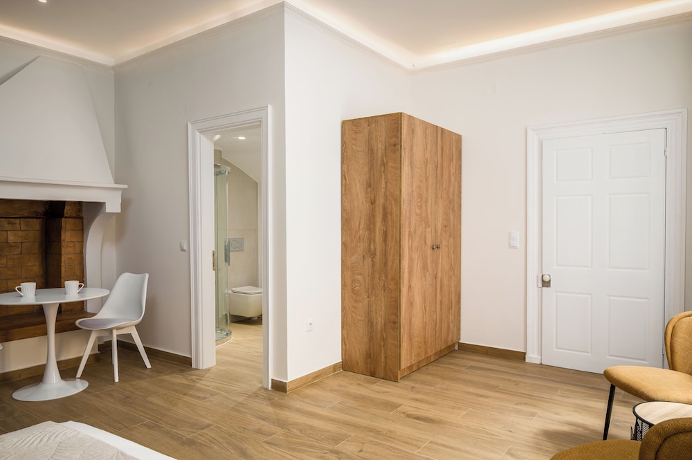 Studio, 1 Queen Bed, Ground Floor